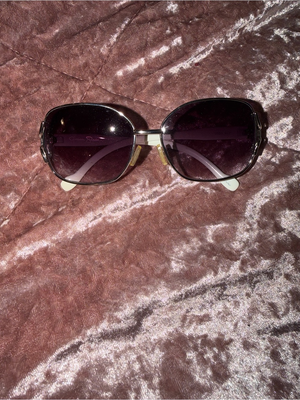 Women’s Vintage Oversized Purple Gradient Sunglasses